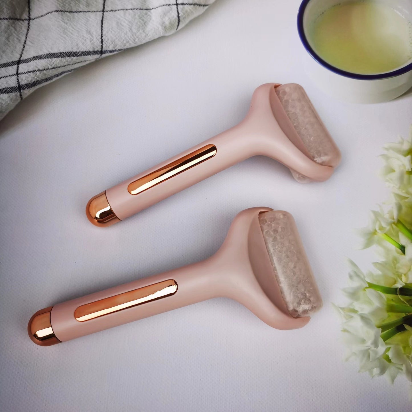GlowRoller™ Ice Facial Roller